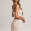 Falda de talle medio y corte en A Zuri Modal con estampado de rayas