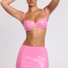 Falda de vinilo con abertura en el muslo Nyx en rosa