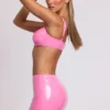 Falda de vinilo con abertura en el muslo Nyx en rosa