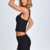 Falda Issa de talle bajo y corte curvo en negro