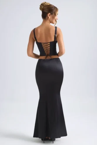 Falda larga de corte sirena de talle medio Ceres en negro