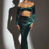 Falda larga de terciopelo de talle medio Nixie en verde esmeralda