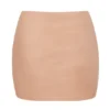 Falda micro mini de malla suave de talle bajo de Intimates en color melocotón cálido