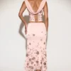 Falda midi Winika con adornos, tiro medio y bajo en forma de pañuelo en rosa