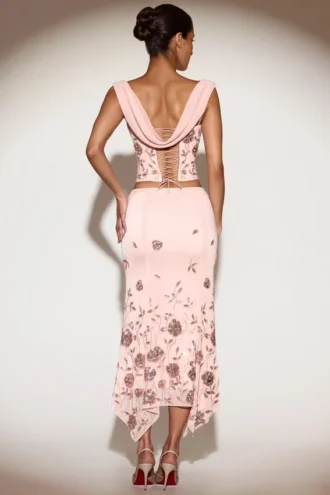 Falda midi Winika con adornos, tiro medio y bajo en forma de pañuelo en rosa