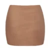 Falda slip micro mini de malla suave y talle bajo de Intimates en color miel