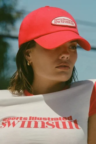 Gorra de béisbol con logotipo Lazise en rojo intenso