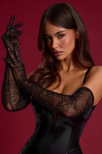 Guantes de encaje Poe en negro