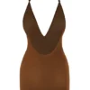 Intimates Vestido corto multiforma de malla suave en color castaño