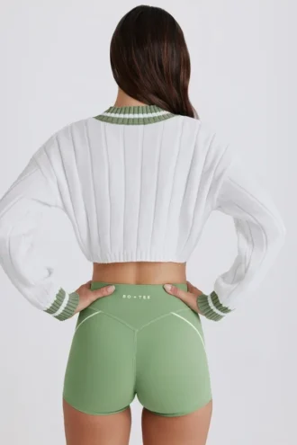 Jersey corto de punto trenzado de algodón en verde marfil