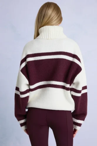 Jersey oversize de cuello alto de punto en color burdeos