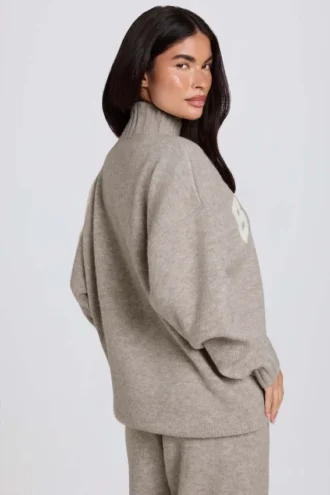 Jersey oversize de punto suave en color beige