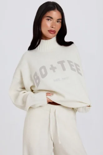Jersey oversize de punto suave en color marfil
