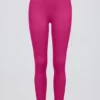 Leggings de cintura alta Define Luxe en color Berry