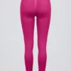 Leggings de cintura alta Define Luxe en color Berry