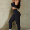 Leggings de cintura alta Define Luxe en negro