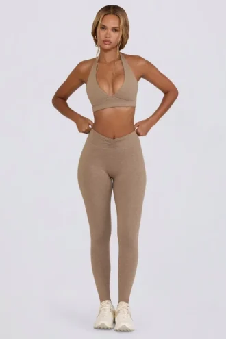 Leggings de cintura media con fruncidos en jersey cepillado en color moca jaspeado