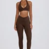 Leggings de jersey cepillado con fruncidos y cintura media en color nueces jaspeado