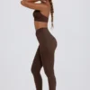 Leggings de jersey cepillado con fruncidos y cintura media en color nueces jaspeado
