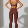 Leggings largos con bolsillos en marrón