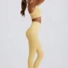 Leggings sin costuras de cintura alta Super Sculpt en amarillo mantequilla