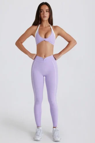Leggings Soft Active con detalle retorcido en la parte delantera en color lila