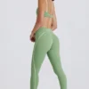 Leggings Soft Active con detalle retorcido en la parte delantera en verde
