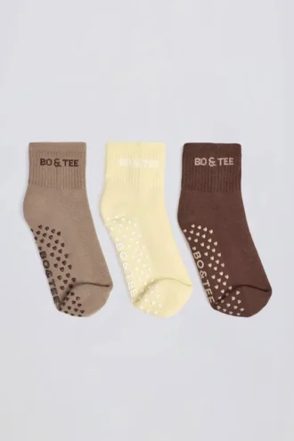 Lote de calcetines de pilates en color moca multicolor