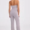 Mono bandeau de punto grueso con bajo acampanado en lavanda apagada