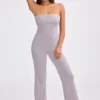 Mono bandeau de punto grueso con bajo acampanado en lavanda apagada