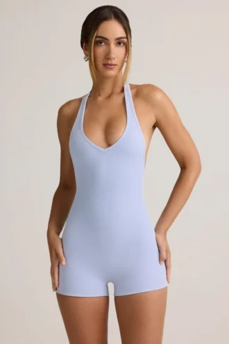 Mono corto sin espalda con canalé de modal Shelly en azul claro