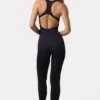 Mono Define Luxe con espalda abierta en negro