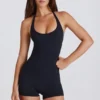 Mono Soft Active con cuello halter en negro