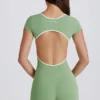 Mono Soft Active con espalda abierta en verde