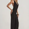 Mono Tulay de devoré con cuello halter y espalda abierta en negro