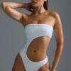 Oh Polly Ropa de baño: Bañador de una pieza con aberturas y adornos HOTFIX Edition en blanco