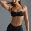 Oh Polly Ropa de baño: Top de bikini micro con adornos de la edición HOTFIX en negro