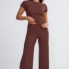Pantalón ancho de talle medio Nour Tall en color chocolate