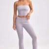 Pantalones acampanados con vuelta de punto grueso en lavanda apagada