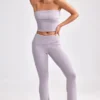 Pantalones acampanados con vuelta de punto grueso en lavanda apagada