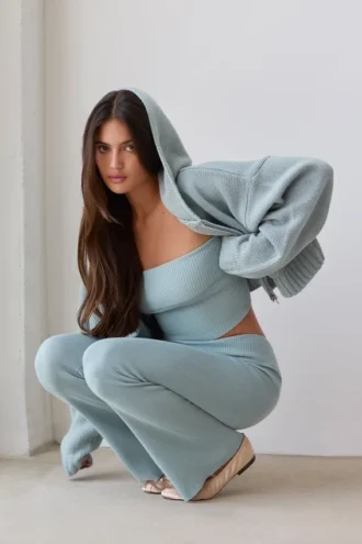 Pantalones acampanados con vuelta de punto grueso en verde azulado apagado