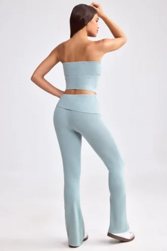 Pantalones acampanados con vuelta de punto grueso en verde azulado apagado