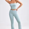 Pantalones acampanados con vuelta de punto grueso en verde azulado apagado
