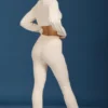 Pantalones acampanados con vuelta y punto trenzado en color crema