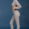 Pantalones acampanados con vuelta y punto trenzado en gris jaspeado