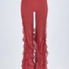 Pantalones acampanados de talle medio con volantes Felicity en estampado rojo