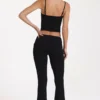 Pantalones acampanados de talle medio en modal negro