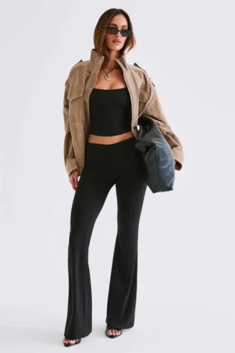 Pantalones acampanados de talle medio Patsy Modal en negro