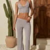 Pantalones acampanados de talle medio Selara en color plata
