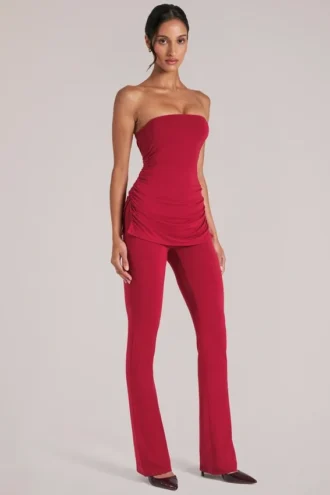 Pantalones ajustados de talle medio Lumi  en rojo cereza